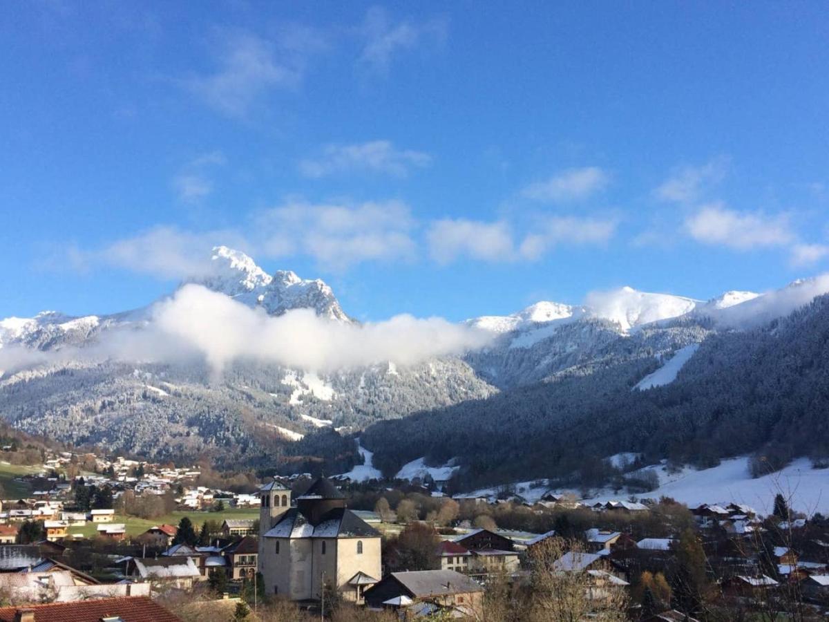 Le 67,ski et randonnée,lave linge,sèche linge,parking Bernex Esterno foto