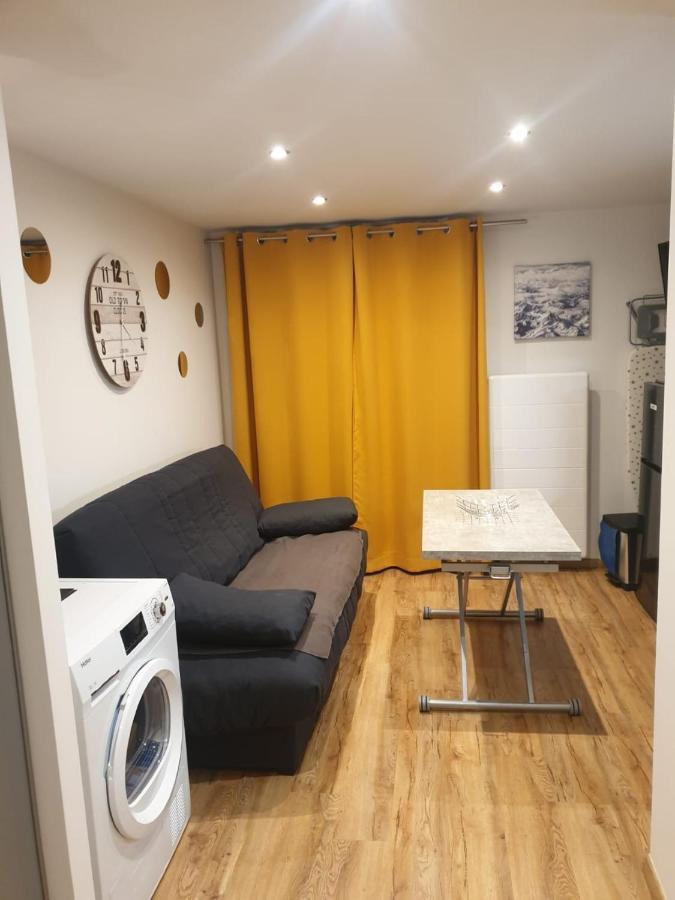 Le 67,ski et randonnée,lave linge,sèche linge,parking Bernex Esterno foto